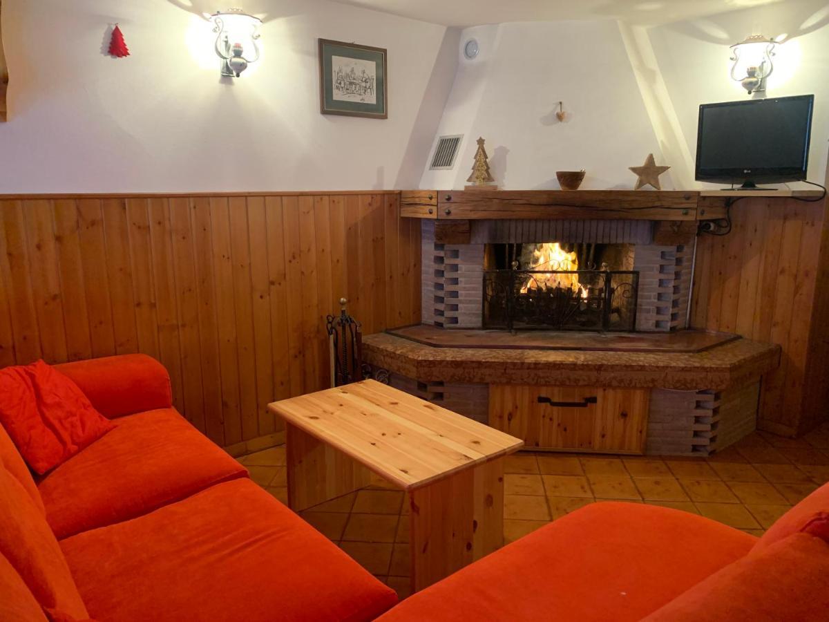 Appartamento Tipico Vista Dolomiti Nevegal Exterior photo